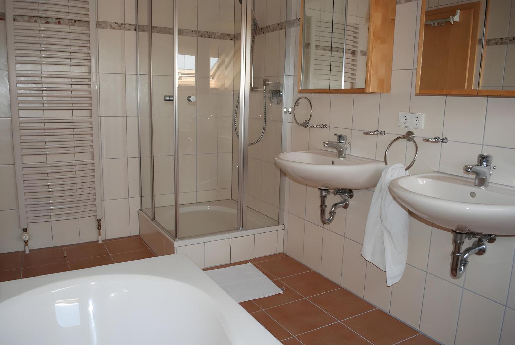 Straubenhardt Ferienwohnung Mit Pool מראה חיצוני תמונה